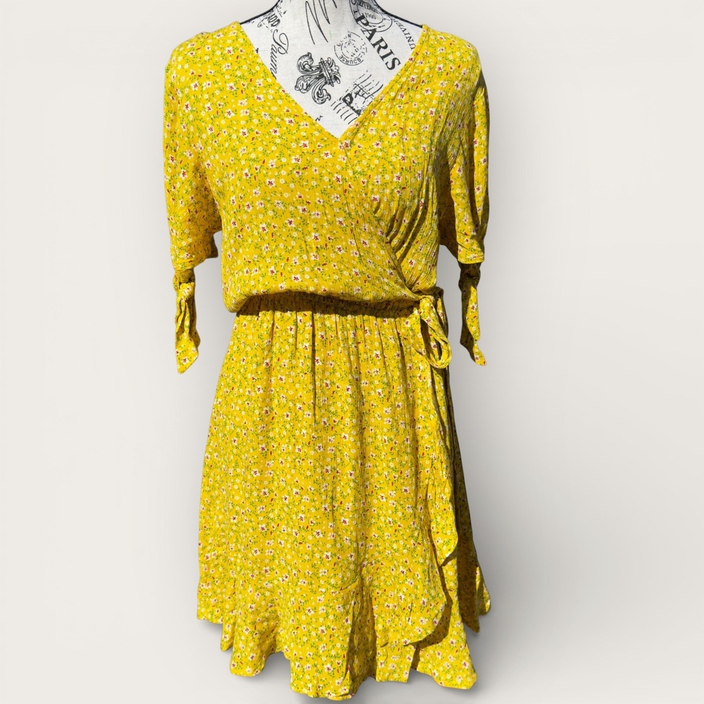 Blu Pepper M Yellow Floral Ditsy Wrap Dress Boho Tie Waist Mini Flowy Feminine